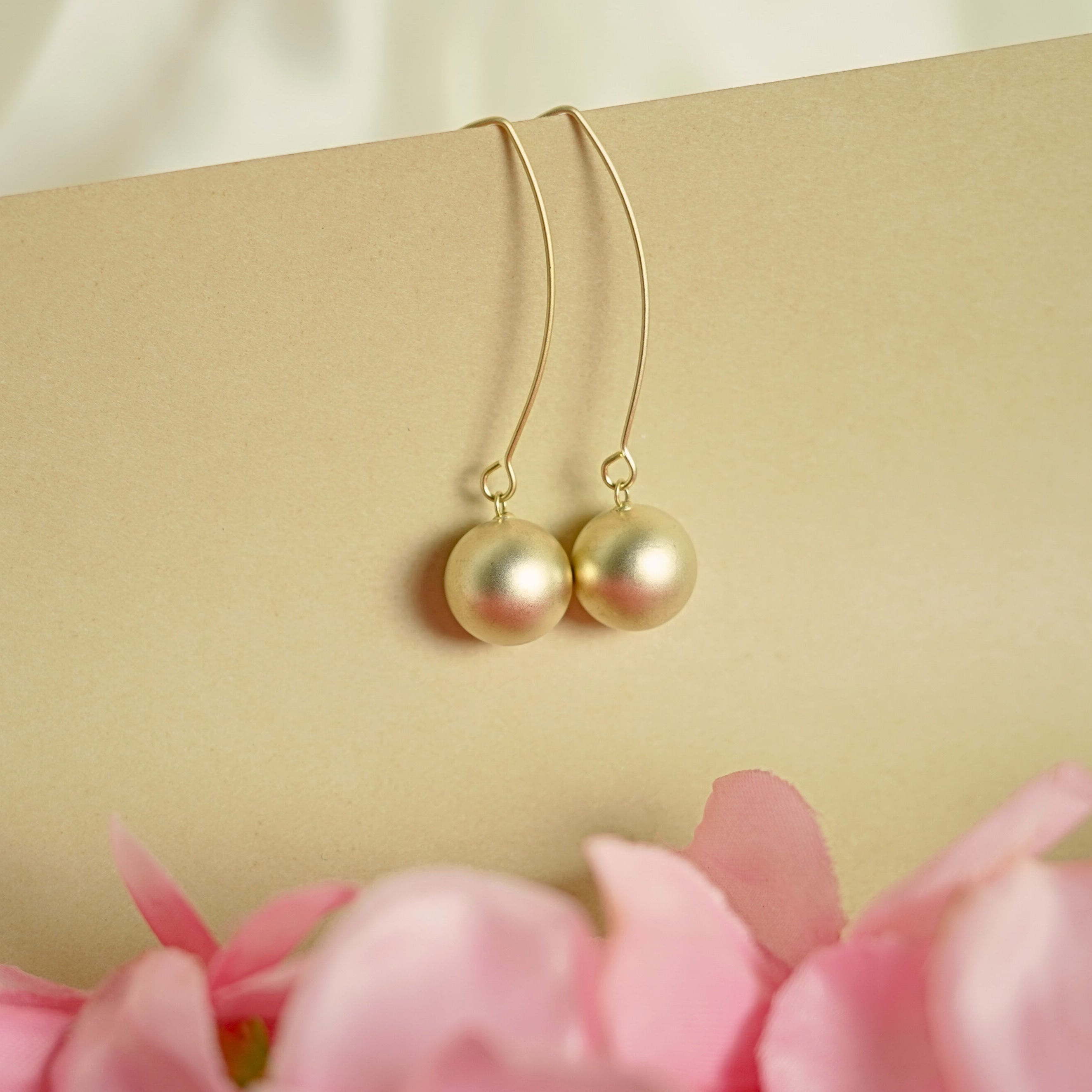 KIARA GOLDEN EMBELLISHED PEARL EARDROP