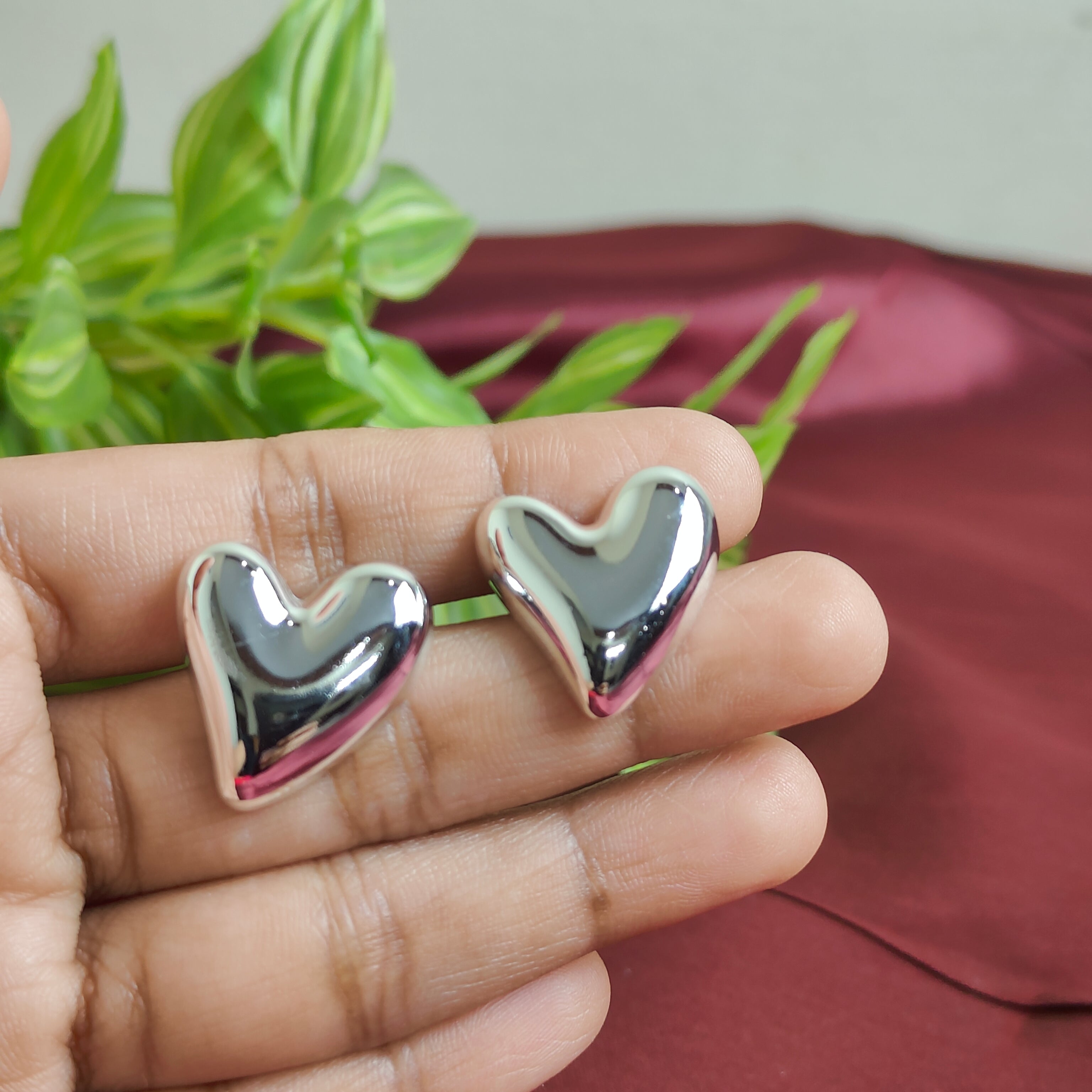 Quirrky Twisted Heart earring- Silver