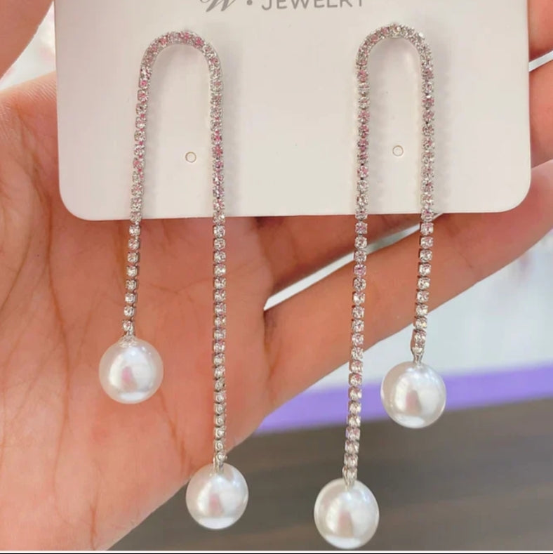 U Pearl Drop Party Dangler - Silver crystal