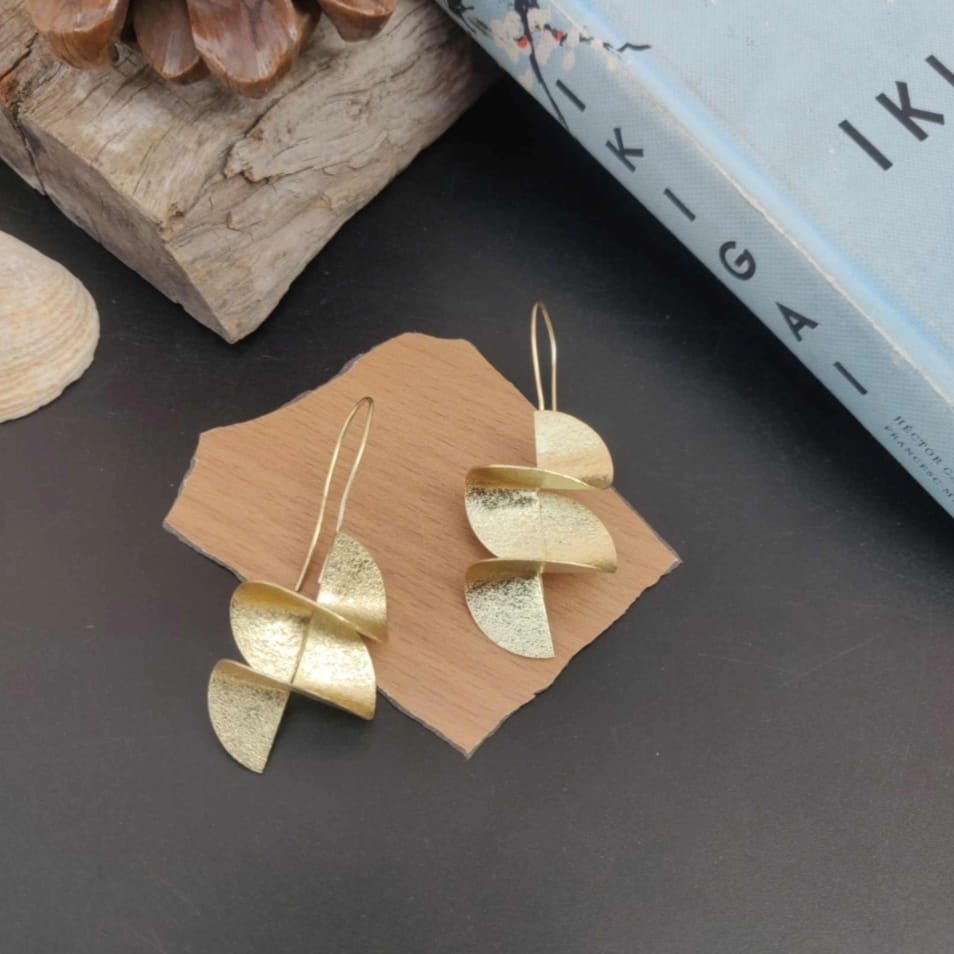 Golden Twisted Earring